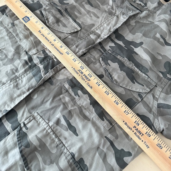 Sanctuary Green and Brown Camo Lightweight Raw Edge Jacket - Picture 6 of 9